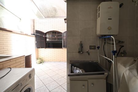 Casa à venda com 207m², 3 quartos e 4 vagasLavanderia