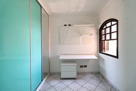 Casa à venda com 207m², 3 quartos e 4 vagasQuarto 2