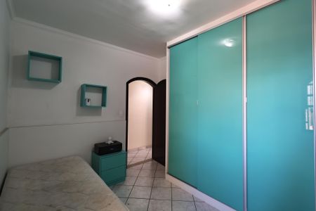 Casa à venda com 207m², 3 quartos e 4 vagasQuarto 2
