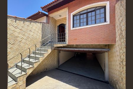 Casa à venda com 207m², 3 quartos e 4 vagasGaragem