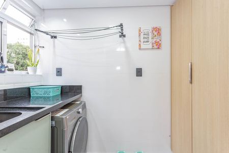 Apartamento à venda com 63m², 3 quartos e 1 vagaÁrea de Serviço