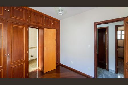 Apartamento à venda com 280m², 4 quartos e 7 vagas Apartamento à venda com 280m², 4 quartos e 7 vagasSuíte 1