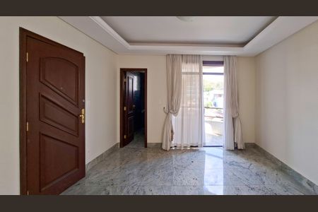 Apartamento à venda com 280m², 4 quartos e 7 vagas Apartamento à venda com 280m², 4 quartos e 7 vagasSala