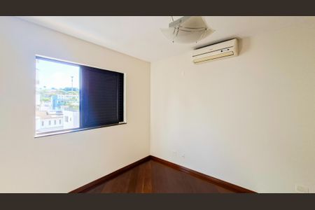 Apartamento à venda com 280m², 4 quartos e 7 vagas Apartamento à venda com 280m², 4 quartos e 7 vagasQuarto 2