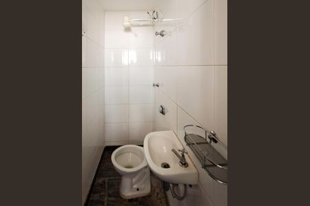 Apartamento à venda com 280m², 4 quartos e 7 vagas Apartamento à venda com 280m², 4 quartos e 7 vagasBanheiro de Serviço