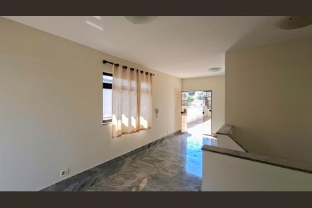 Apartamento à venda com 280m², 4 quartos e 7 vagas Apartamento à venda com 280m², 4 quartos e 7 vagasCobertura