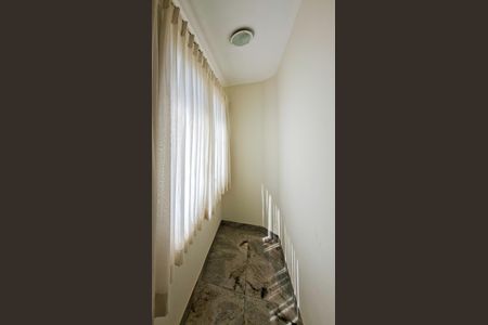 Apartamento à venda com 280m², 4 quartos e 7 vagas Apartamento à venda com 280m², 4 quartos e 7 vagasCloset da Suíte 2