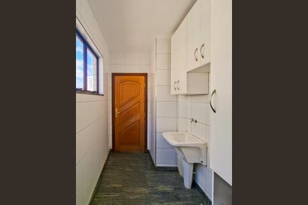 Apartamento à venda com 280m², 4 quartos e 7 vagas Apartamento à venda com 280m², 4 quartos e 7 vagasÁrea de Serviço