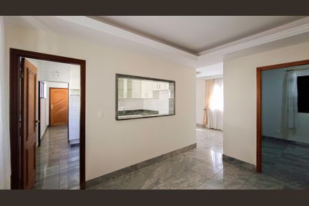 Apartamento à venda com 280m², 4 quartos e 7 vagas Apartamento à venda com 280m², 4 quartos e 7 vagasSala de Jantar