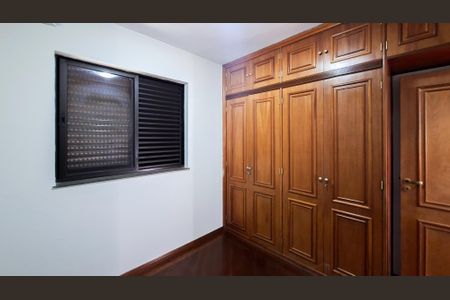 Apartamento à venda com 280m², 4 quartos e 7 vagas Apartamento à venda com 280m², 4 quartos e 7 vagasSuíte 2