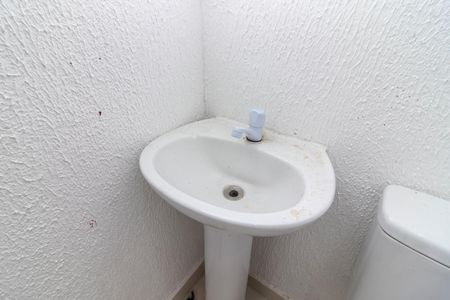 Casa para alugar com 50m², 1 quarto e sem vaga Casa para alugar com 50m², 1 quarto e sem vagaBanheiro