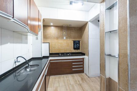 Apartamento à venda com 102m², 2 quartos e 1 vagaCozinha