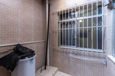 Apartamento à venda com 102m², 2 quartos e 1 vagaÁrea de Serviço