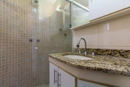 Apartamento para alugar com 74m², 2 quartos e 1 vagaBanheiro da Suíte