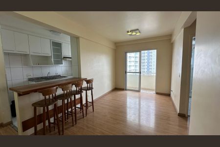 Apartamento para alugar com 57m², 2 quartos e 2 vagas Apartamento para alugar com 57m², 2 quartos e 2 vagasSala