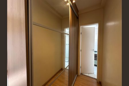 Apartamento para alugar com 57m², 2 quartos e 2 vagas Apartamento para alugar com 57m², 2 quartos e 2 vagasSuíte