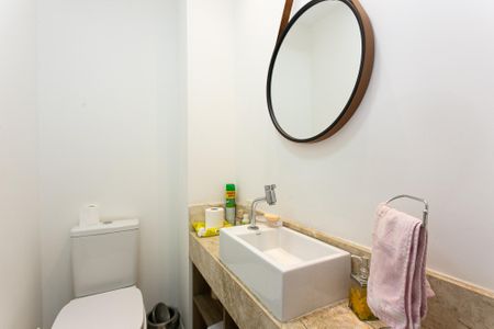 Apartamento à venda com 80m², 2 quartos e sem vaga Apartamento à venda com 80m², 2 quartos e sem vagaLavabo