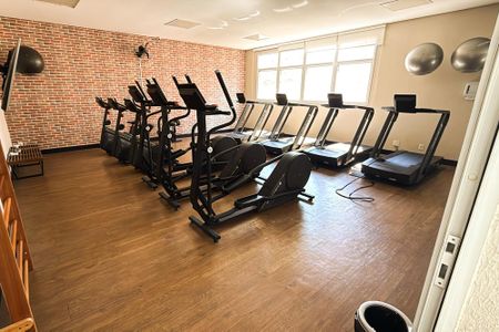 Apartamento à venda com 80m², 2 quartos e sem vaga Apartamento à venda com 80m², 2 quartos e sem vagaÁrea comum - Academia