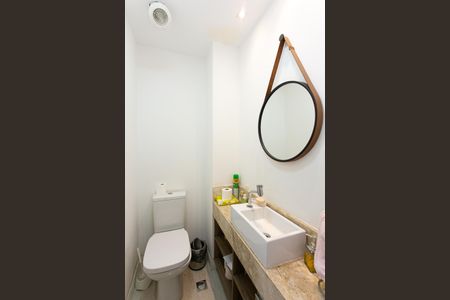 Apartamento à venda com 80m², 2 quartos e sem vaga Apartamento à venda com 80m², 2 quartos e sem vagaLavabo