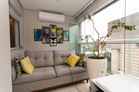 Apartamento à venda com 80m², 2 quartos e sem vaga Apartamento à venda com 80m², 2 quartos e sem vagaVaranda gourmet