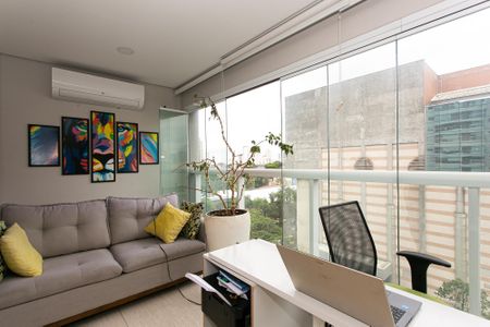 Apartamento à venda com 80m², 2 quartos e sem vaga Apartamento à venda com 80m², 2 quartos e sem vagaVaranda gourmet