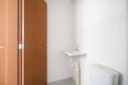 Apartamento à venda com 37m², 2 quartos e 1 vaga Apartamento à venda com 37m², 2 quartos e 1 vagaBanheiro