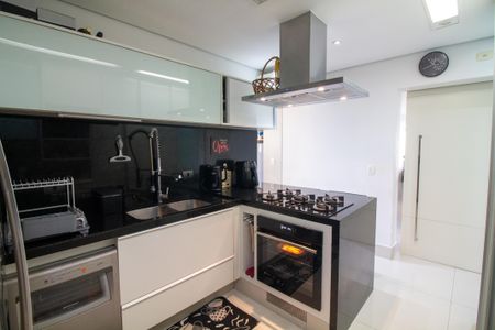 Apartamento à venda com 116m², 3 quartos e 2 vagas Apartamento à venda com 116m², 3 quartos e 2 vagasCozinha