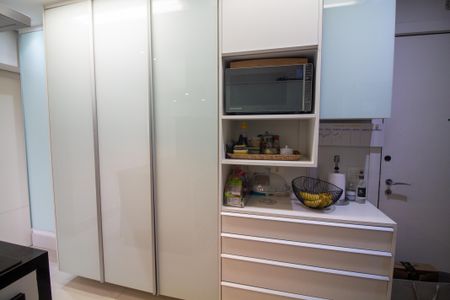 Apartamento à venda com 116m², 3 quartos e 2 vagas Apartamento à venda com 116m², 3 quartos e 2 vagasCozinha