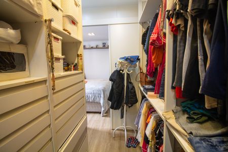 Apartamento à venda com 116m², 3 quartos e 2 vagas Apartamento à venda com 116m², 3 quartos e 2 vagasCloset da Suíte