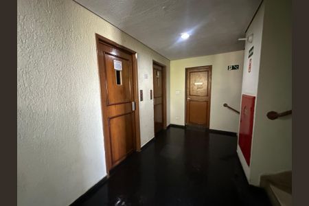 Apartamento à venda com 60m², 2 quartos e sem vaga Apartamento à venda com 60m², 2 quartos e sem vagaHall de entrada