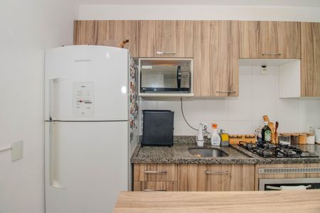 Apartamento à venda com 48m², 2 quartos e 1 vaga Apartamento à venda com 48m², 2 quartos e 1 vagaCozinha e Área de Serviço