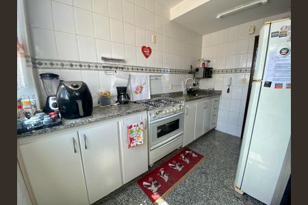 Apartamento à venda com 171m², 4 quartos e 2 vagasCozinha