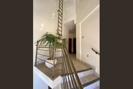 Apartamento à venda com 171m², 4 quartos e 2 vagasHall de entrada