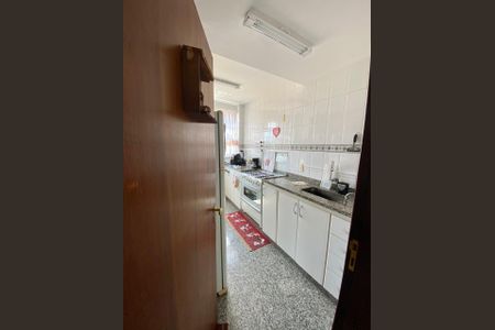 Apartamento à venda com 171m², 4 quartos e 2 vagasCozinha