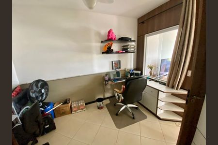 Apartamento à venda com 171m², 4 quartos e 2 vagasQuarto 2