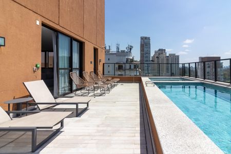 Studio à venda com 20m², 1 quarto e sem vaga Studio à venda com 20m², 1 quarto e sem vagaÁrea comum - Piscina