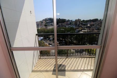 Apartamento à venda com 65m², 2 quartos e 1 vagaVaranda