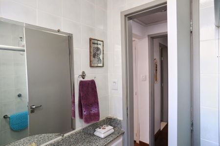 Apartamento à venda com 180m², 4 quartos e 2 vagasBanheiro da Suíte
