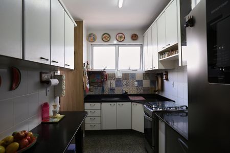Apartamento à venda com 180m², 4 quartos e 2 vagasCozinha