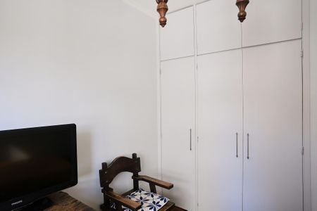 Apartamento à venda com 180m², 4 quartos e 2 vagasQuarto 2