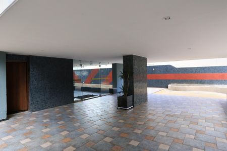 Apartamento à venda com 180m², 4 quartos e 2 vagasHall de entrada