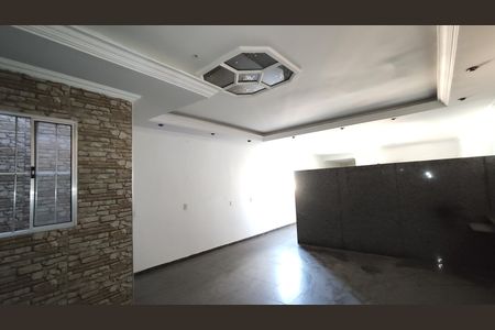 Sala de casa para alugar com 2 quartos, 150m² em Vila Lourdes, Ferraz de Vasconcelos