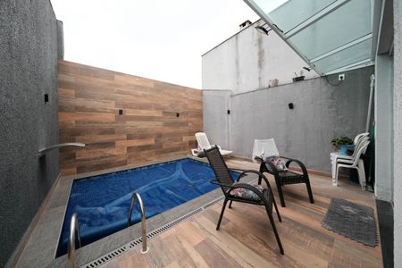 Casa à venda com 250m², 3 quartos e 4 vagasÁrea Externa