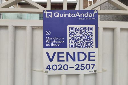 Casa à venda com 250m², 3 quartos e 4 vagas Casa à venda com 250m², 3 quartos e 4 vagasPlaca