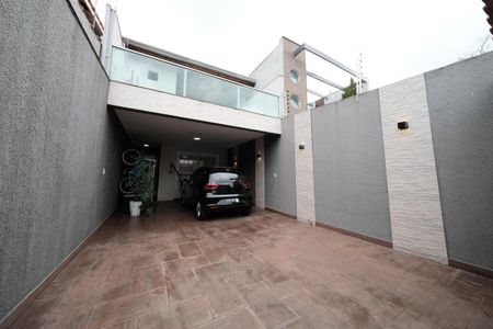Casa à venda com 250m², 3 quartos e 4 vagasGaragem