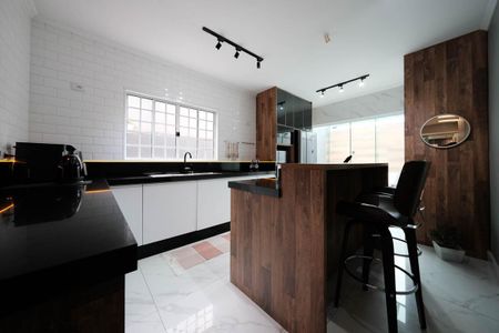 Casa à venda com 250m², 3 quartos e 4 vagasCozinha