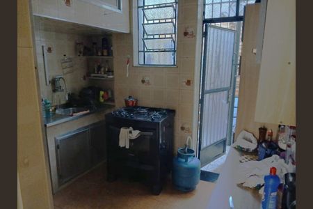 Casa à venda com 100m², 3 quartos e sem vaga Casa à venda com 100m², 3 quartos e sem vagaCozinha