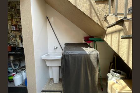Casa à venda com 130m², 3 quartos e 2 vagas Casa à venda com 130m², 3 quartos e 2 vagasÁrea de Serviço