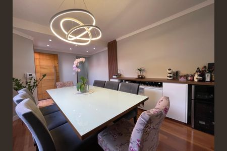 Casa à venda com 130m², 3 quartos e 2 vagas Casa à venda com 130m², 3 quartos e 2 vagasSala