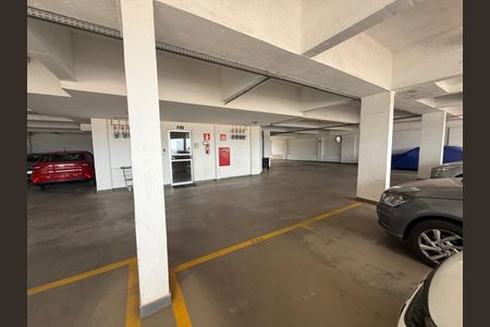 Apartamento à venda com 90m², 4 quartos e 3 vagas Apartamento à venda com 90m², 4 quartos e 3 vagasGaragem